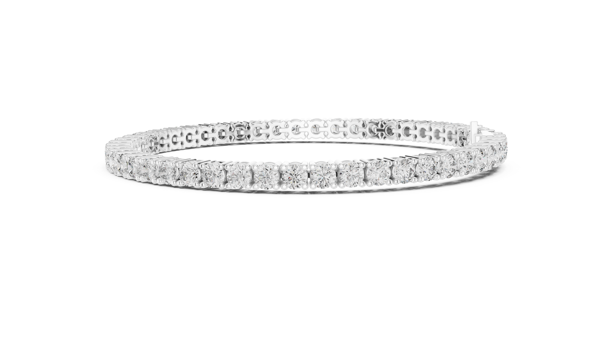 Diamond Tennis Bracelet in 18K Gold